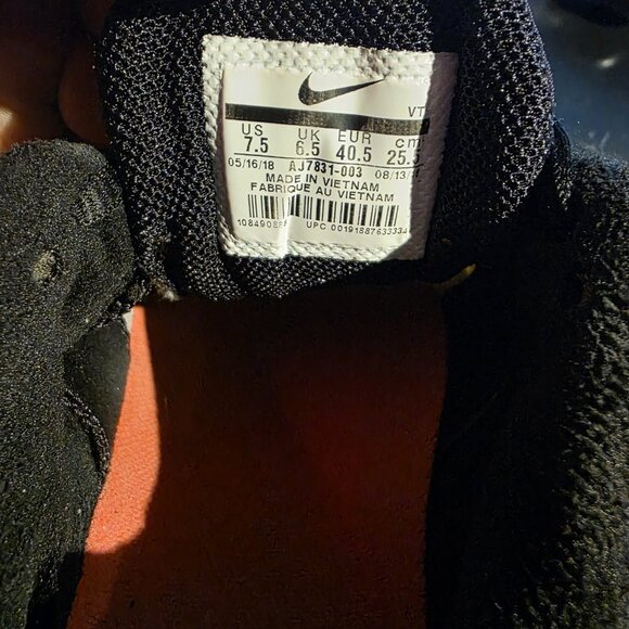 Nike Air Max Deluxe Running Shoes AJ7831-003 Black Red Mens Size 7.5  Sneaker - Picture 13 of 13